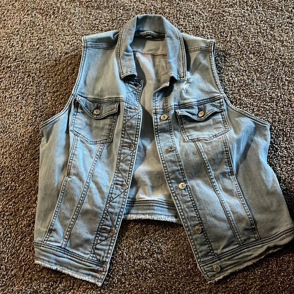 Ava and Viv plus size distressed denim vest